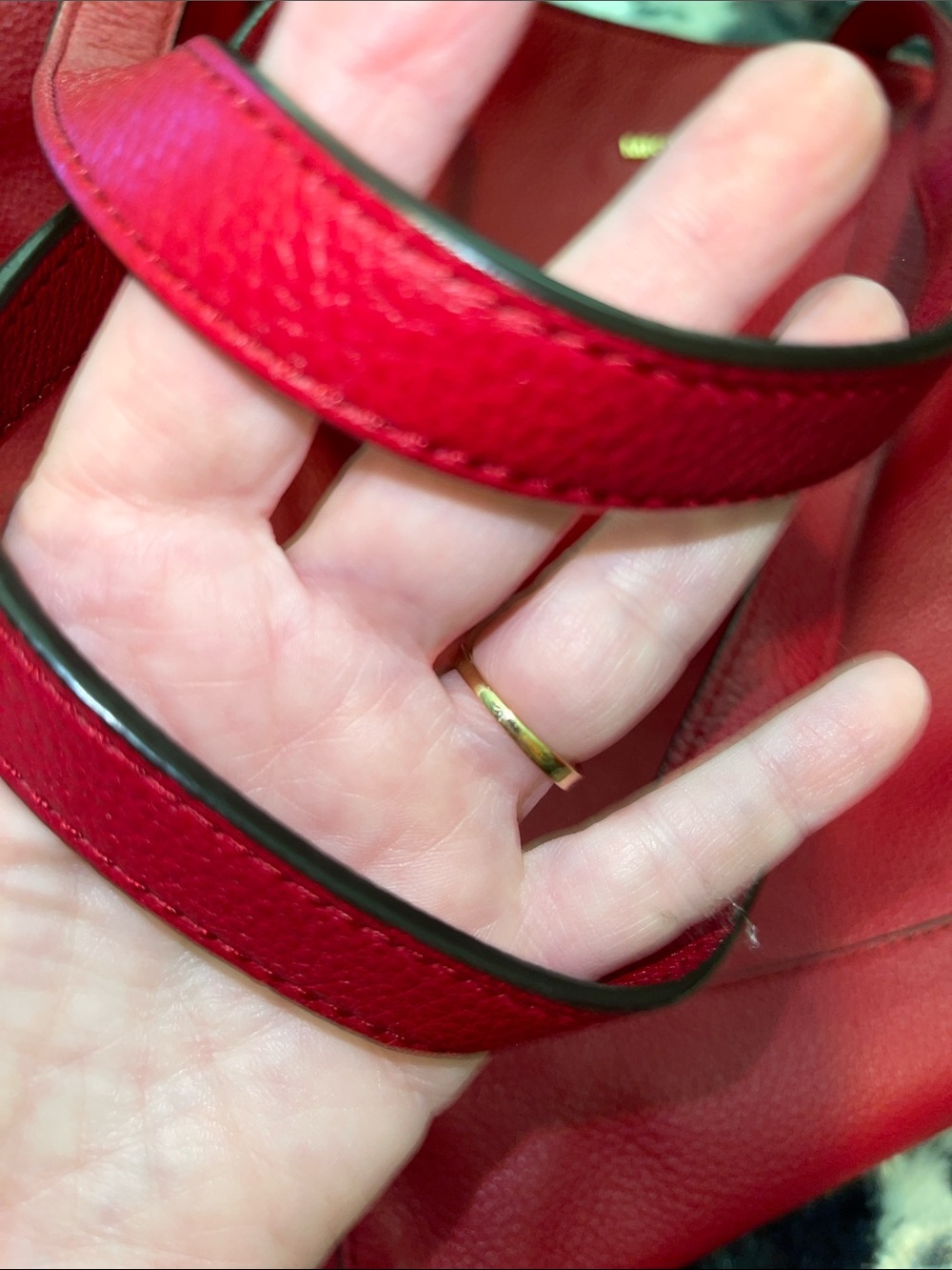 Michael Kors Gorgeous Red Leather Shoulder Bag with Tassels - Picture 10 of 13